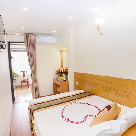 Old Town Palace Guest House Hanoi Exterior foto